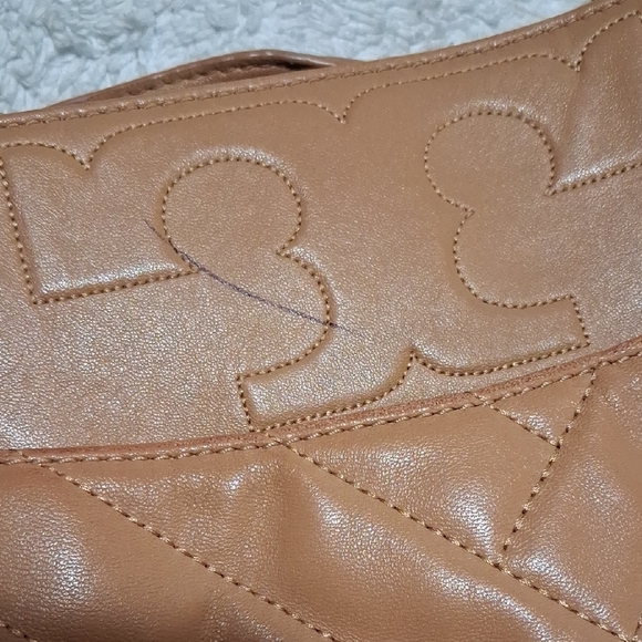 Tory Burch Quilted Tote - Picture 12 of 16